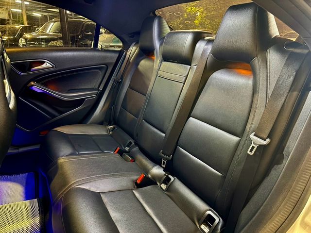 M-BENZ賓士 CLA250  第11張相片