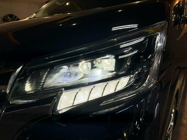 TOYOTA豐田 GRANVIA  第5張相片