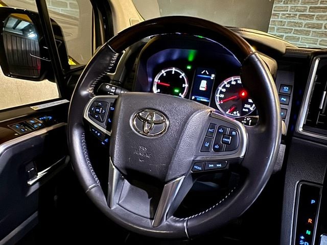 TOYOTA豐田 GRANVIA  第11張相片
