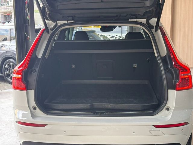VOLVO富豪 XC60  第16張相片