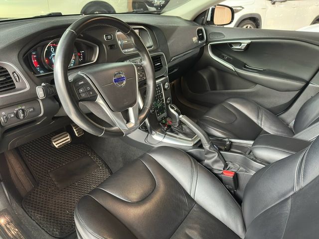 VOLVO富豪 V40  第4張相片