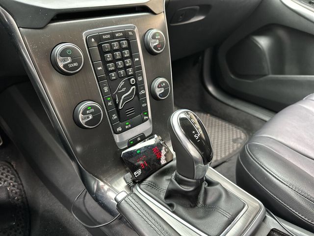 VOLVO富豪 V40  第11張相片