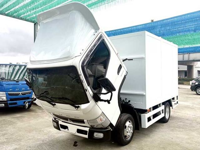 MITSUBISHI三菱 CANTER  第12張相片