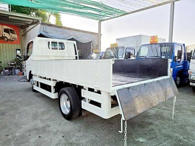 MITSUBISHI三菱 CANTER  第8張相片