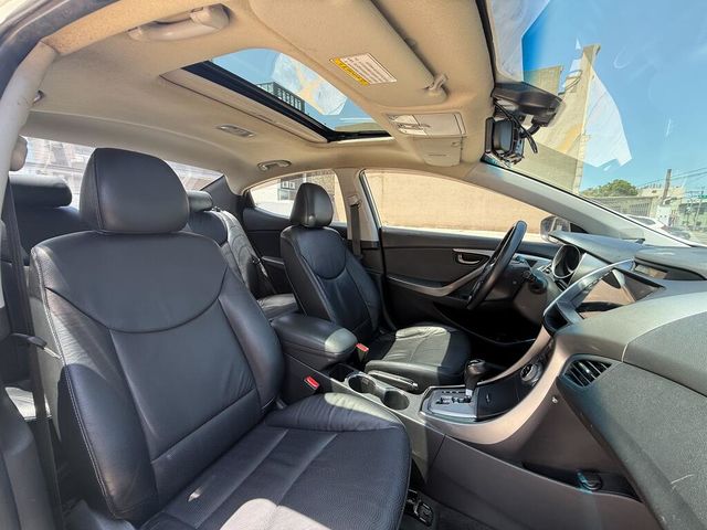 HYUNDAI現代 ELANTRA  第5張相片