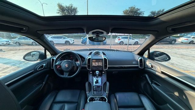 PORSCHE保時捷 CAYENNE  第4張相片