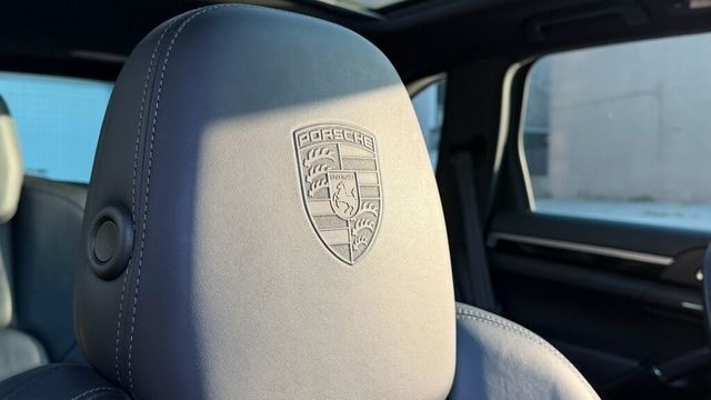 PORSCHE保時捷 CAYENNE  第7張相片