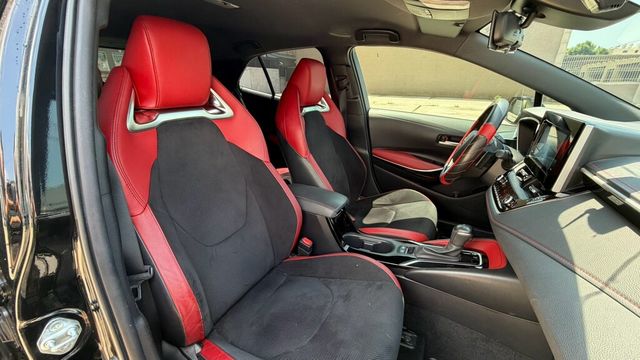 TOYOTA豐田 AURIS  第5張相片