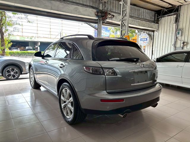 INFINITI無限 FX35  第2張相片