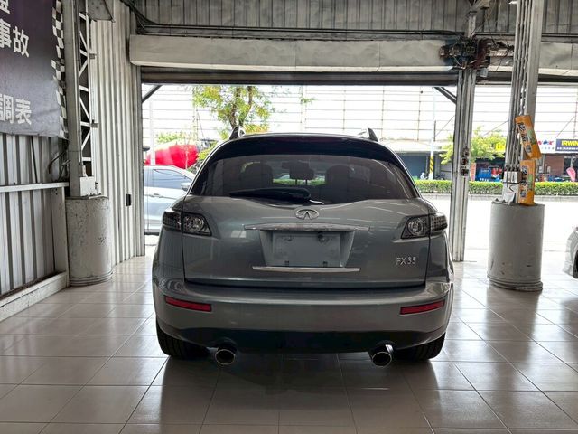 INFINITI無限 FX35  第4張相片