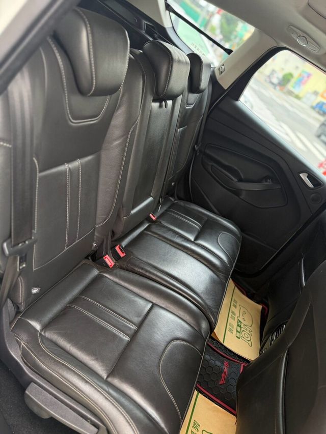 FORD福特 KUGA  第12張相片