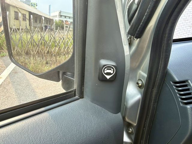 手排 客貨 賺錢最佳好車 只跑11萬 已認證  第17張相片