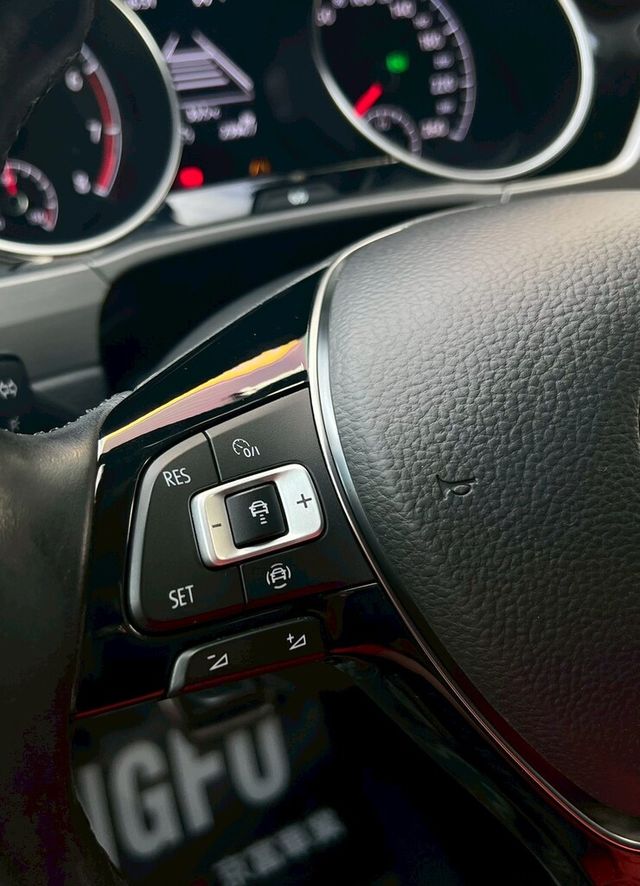 VOLKSWAGEN福斯 TOURAN  第7張相片