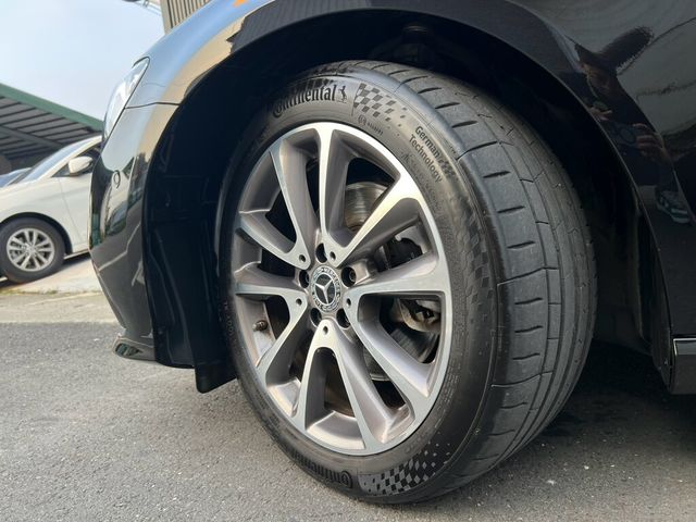 M-BENZ賓士 E200  第19張相片
