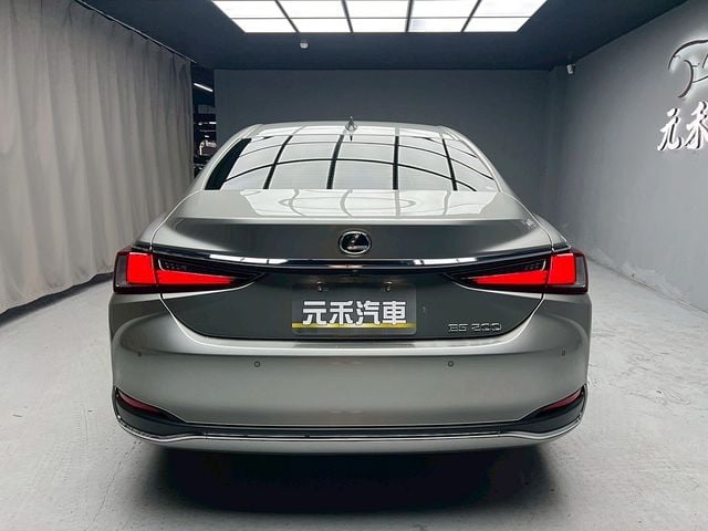 LEXUS凌志 ES200  第5張相片