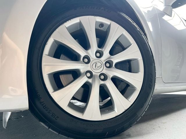 LEXUS凌志 GS300H  第8張相片