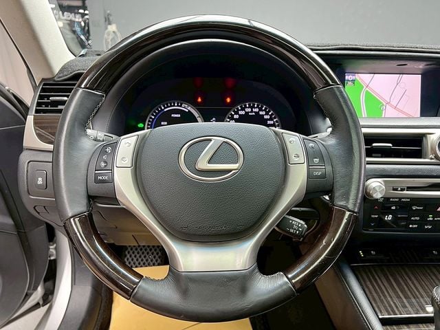 LEXUS凌志 GS300H  第15張相片