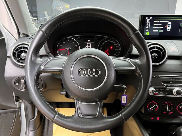 AUDI奧迪 A1  第15張相片
