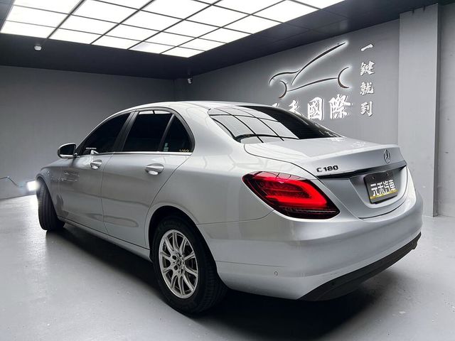 M-BENZ賓士 C180  第4張相片