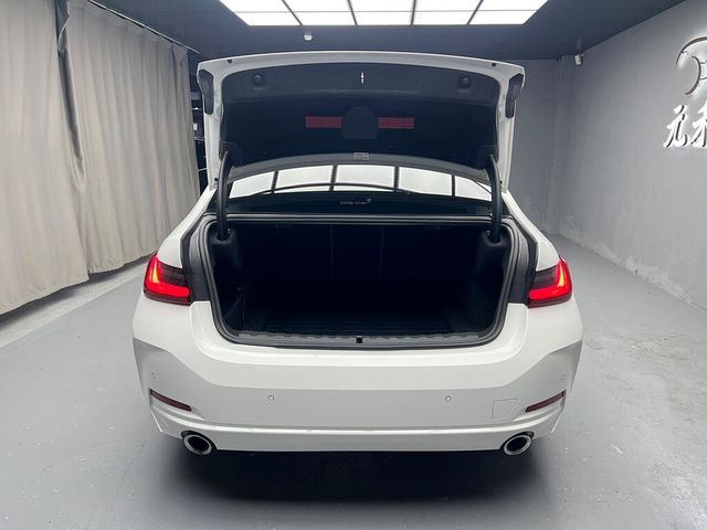 BMW寶馬 320I  第20張相片