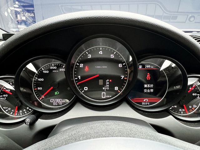 PORSCHE保時捷 CAYENNE  第10張相片
