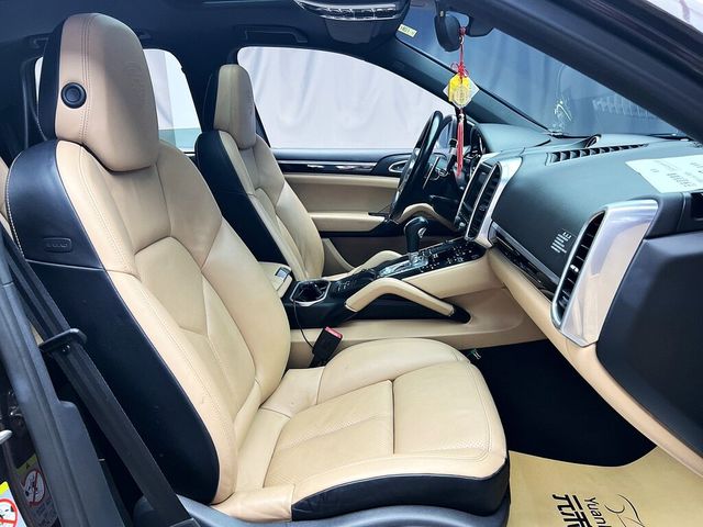 PORSCHE保時捷 CAYENNE  第12張相片