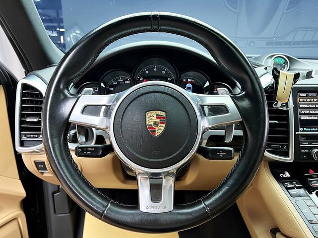 PORSCHE保時捷 CAYENNE  第15張相片