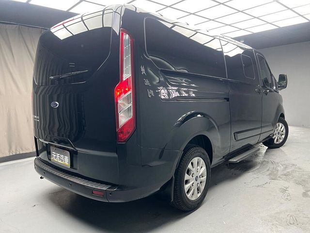 FORD福特 TOURNEO CUSTOM  第6張相片