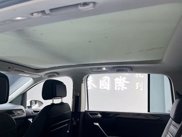 VOLKSWAGEN福斯 TOURAN  第9張相片