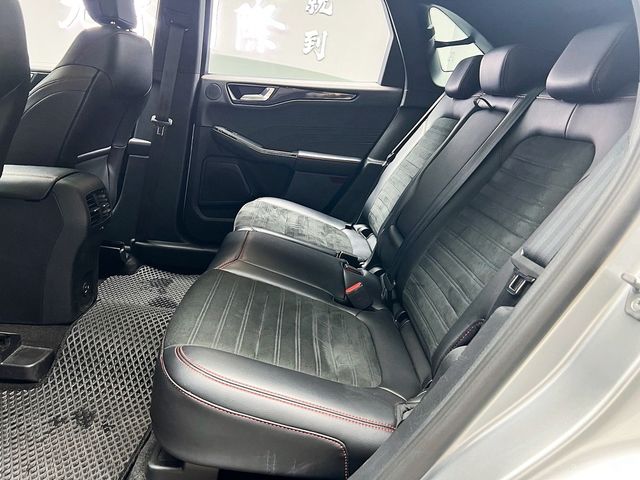 FORD福特 KUGA  第13張相片