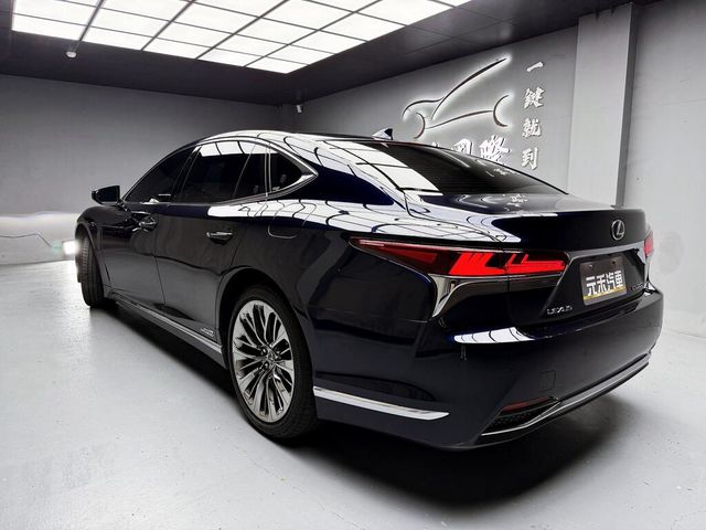 LEXUS凌志 LS500H  第4張相片