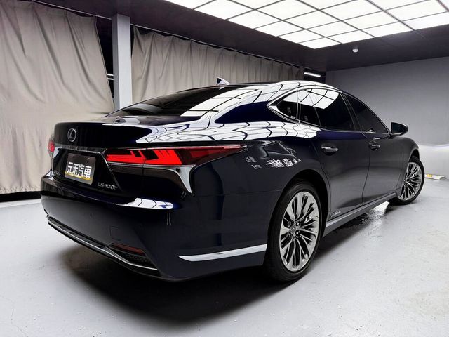 LEXUS凌志 LS500H  第6張相片