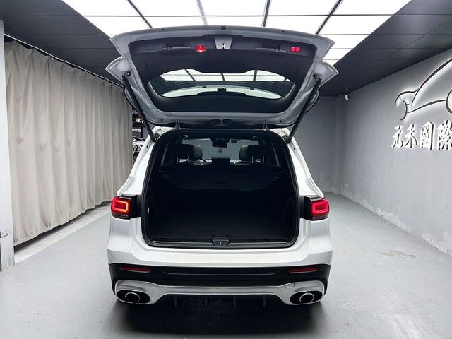 M-BENZ賓士 GLB35 AMG  第20張相片