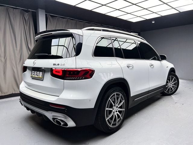 M-BENZ賓士 GLB35 AMG  第6張相片