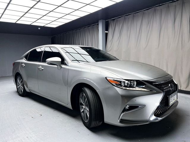 LEXUS凌志 ES300H  第3張相片