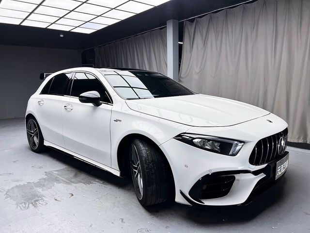 M-BENZ賓士 A45 AMG  第3張相片