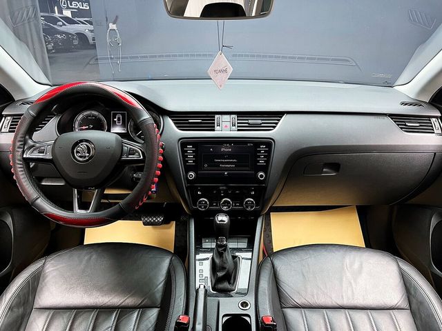 SKODA司科達 OCTAVIA COMBI  第9張相片