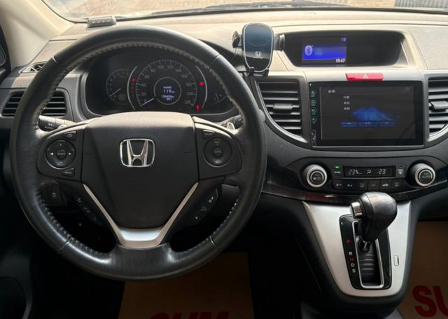 原鈑件 YES認證 一手車 車庫車 內外漂亮 2.4 VTI-S 新車97.9萬  第10張相片