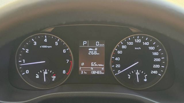6代Elantra 全車原鈑件 YES認證 年份新 二十初頭萬  第13張相片