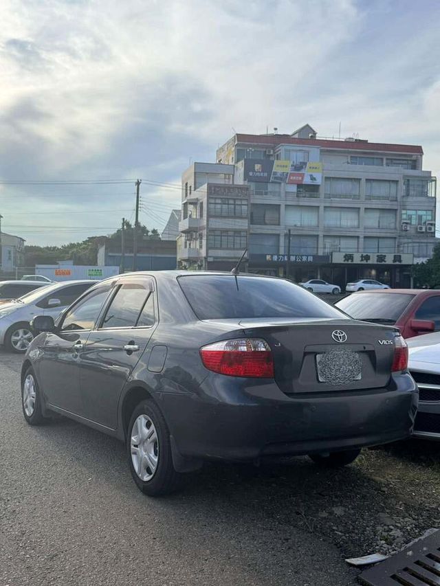 TOYOTA豐田 VIOS  第2張相片