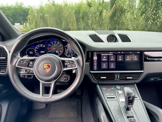 PORSCHE保時捷 CAYENNE  第7張相片