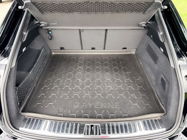 PORSCHE保時捷 CAYENNE  第18張相片