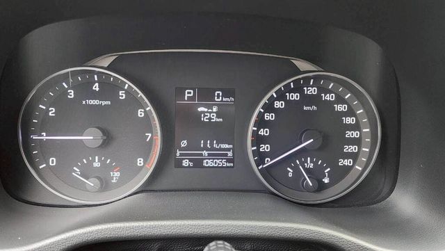 HYUNDAI現代 ELANTRA  第5張相片