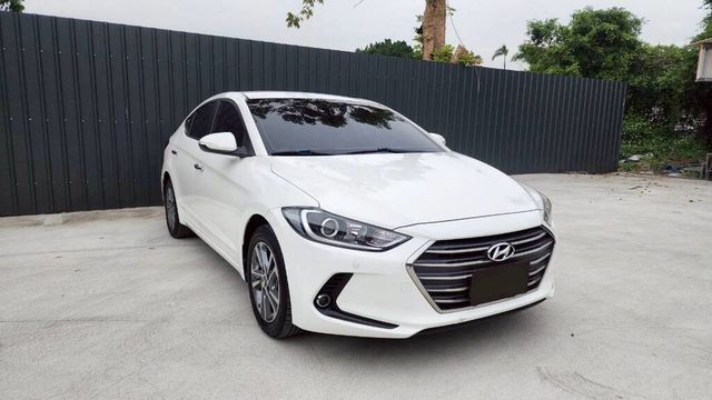HYUNDAI現代 ELANTRA  第6張相片