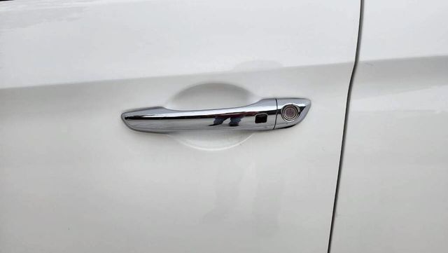 HYUNDAI現代 ELANTRA  第8張相片
