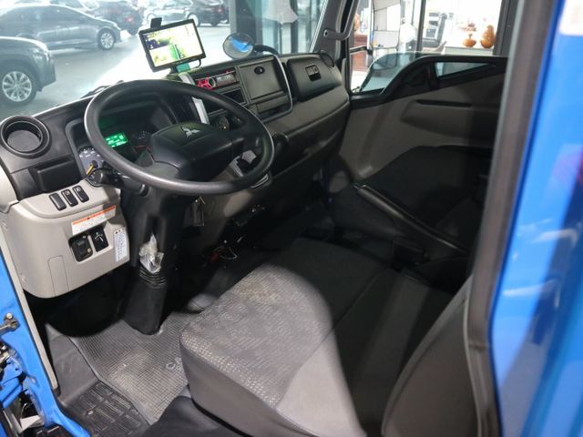 里程履約保證 11呎半 自排 五面蓬 順風版 霧燈 四項行車紀錄器 倒車顯影 冷暖空調 原廠保養 賺錢/載貨最佳好幫手  第7張相片