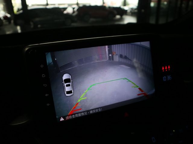 里程履約保證 小改款豪華版 雙色車頂 胎壓顯示 電動座椅 LED日行燈/頭燈/尾燈 盲點 ACC 車道偏離 導航 雙恆溫  第15張相片