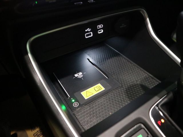 里程履約保證僅跑2萬 S版原廠保固 盲點 CARPLAY 雙電動座椅 電動尾門 無線充電 環景 換檔撥片 ACC 雙恆溫  第17張相片