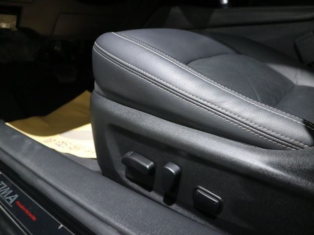里程履約保證僅跑3萬 原廠保養 CARPLAY 導航 環景 盲點 ACC 車道偏離 電動座椅/天窗 後出風口 LED頭燈  第8張相片