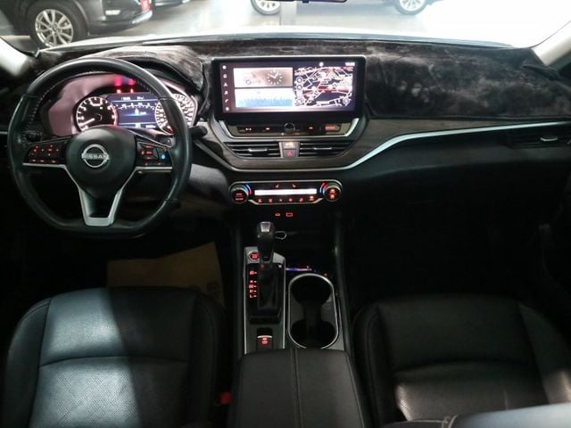 里程履約保證僅跑3萬 原廠保養 CARPLAY 導航 環景 盲點 ACC 車道偏離 電動座椅/天窗 後出風口 LED頭燈  第10張相片